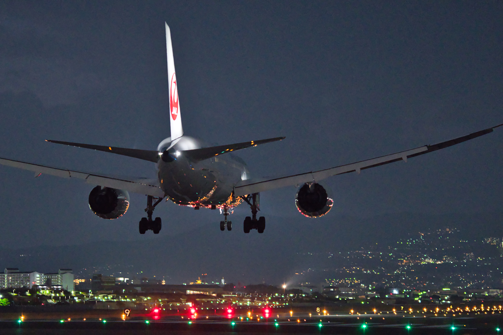 千里川から見る着陸機