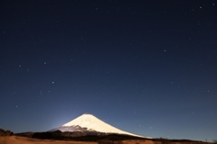 夜の富士山