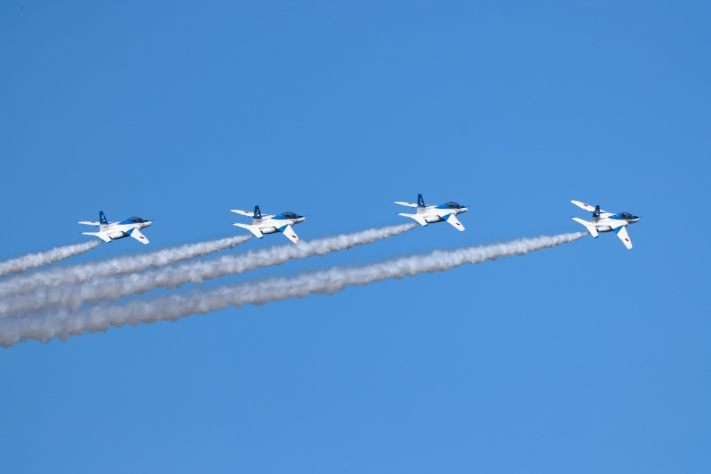 百里基地上空