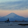 釣り人乗せて