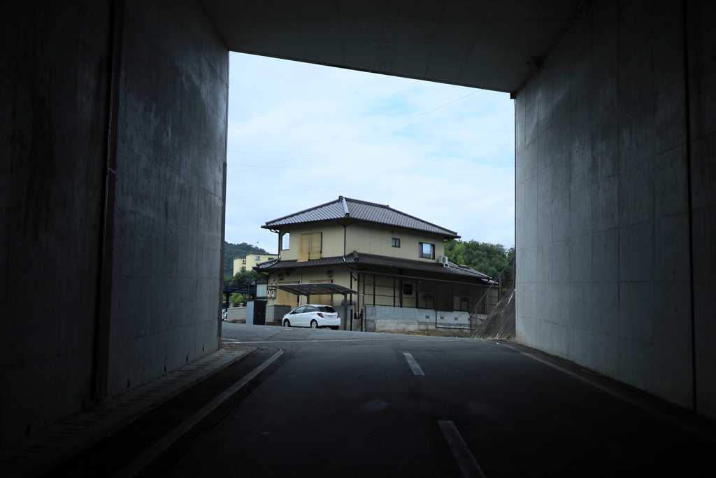 地下道を抜けると・・Ⅲ