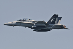 ＦＡ１８　hawks　01番機