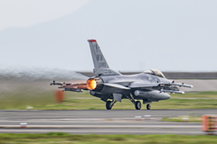 F-16 fighting falcon 米空軍