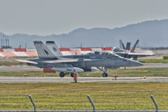 FA-18　hawks　00番機