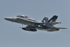 ＦＡ１８　hawks　01番機