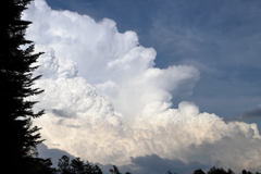 雲がモクモク