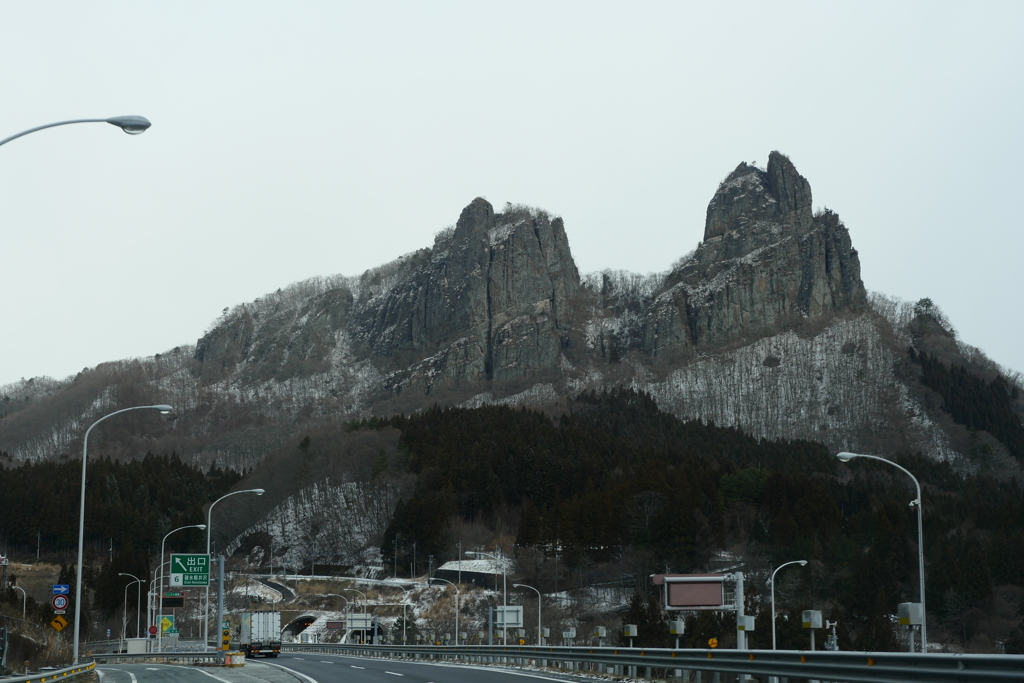 冬の高岩山　雄岩雌岩 2020