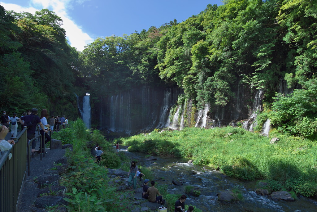 富士宮市・白糸の滝にて (2)