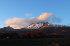 夕刻を迎える浅間山