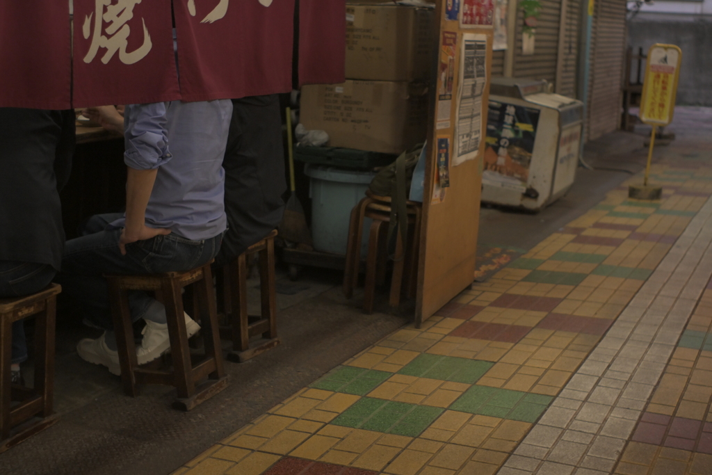 仲見世〜宴はすでに