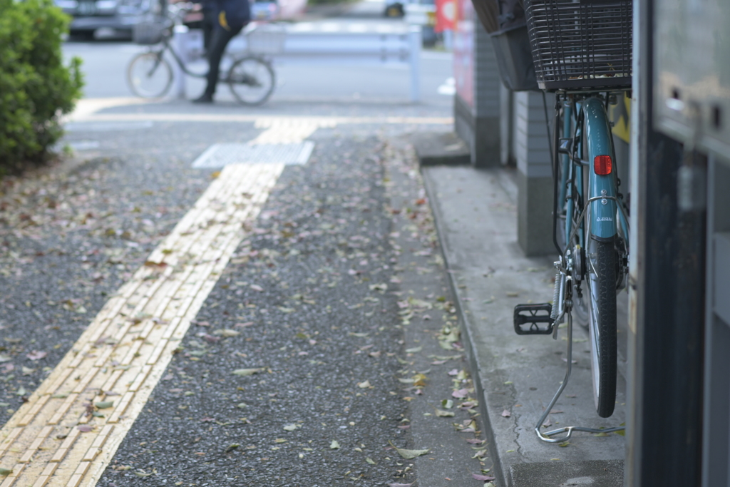 青い自転車