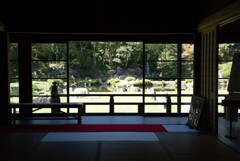 雪舟庭を望む