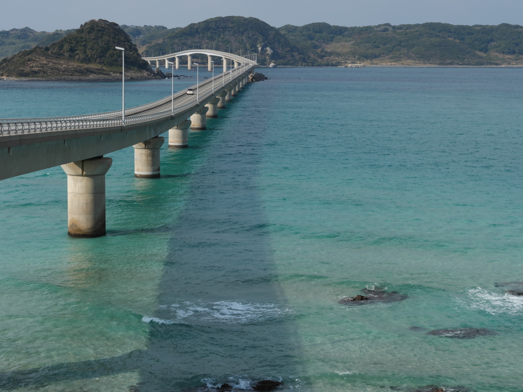 冬の角島大橋
