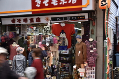 帽子買いに行こう