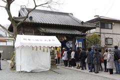 令和の地で行儀よく