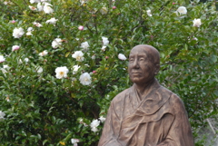 玉仙尼が秋を愛でる