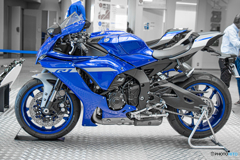 YAMAHA YZF-R1