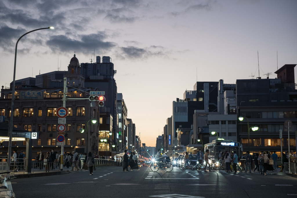 四条大橋東詰