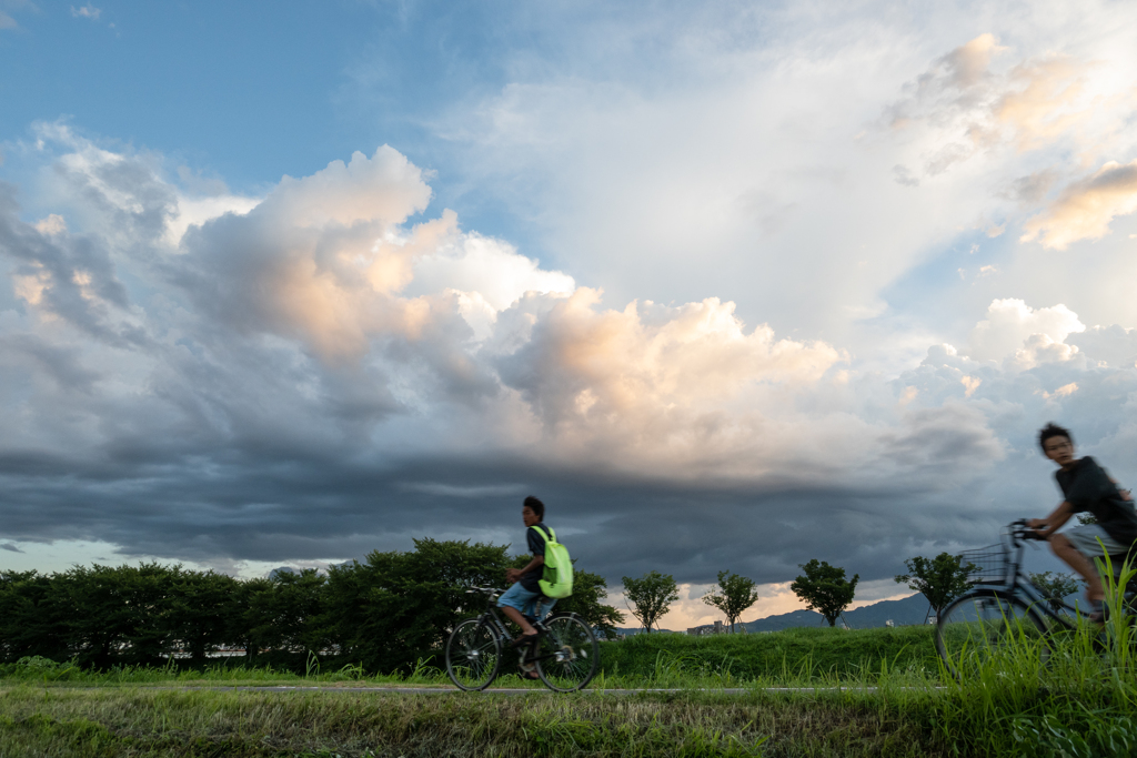 自転車の少年