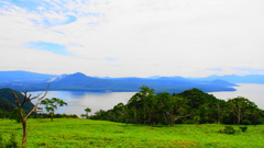 屈斜路湖を望む