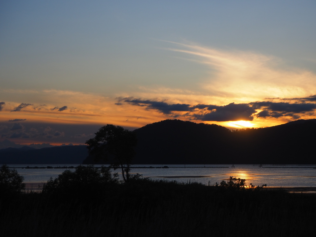琵琶湖の夕陽