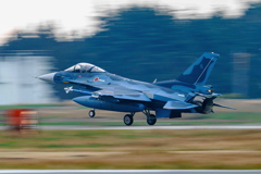 F－２