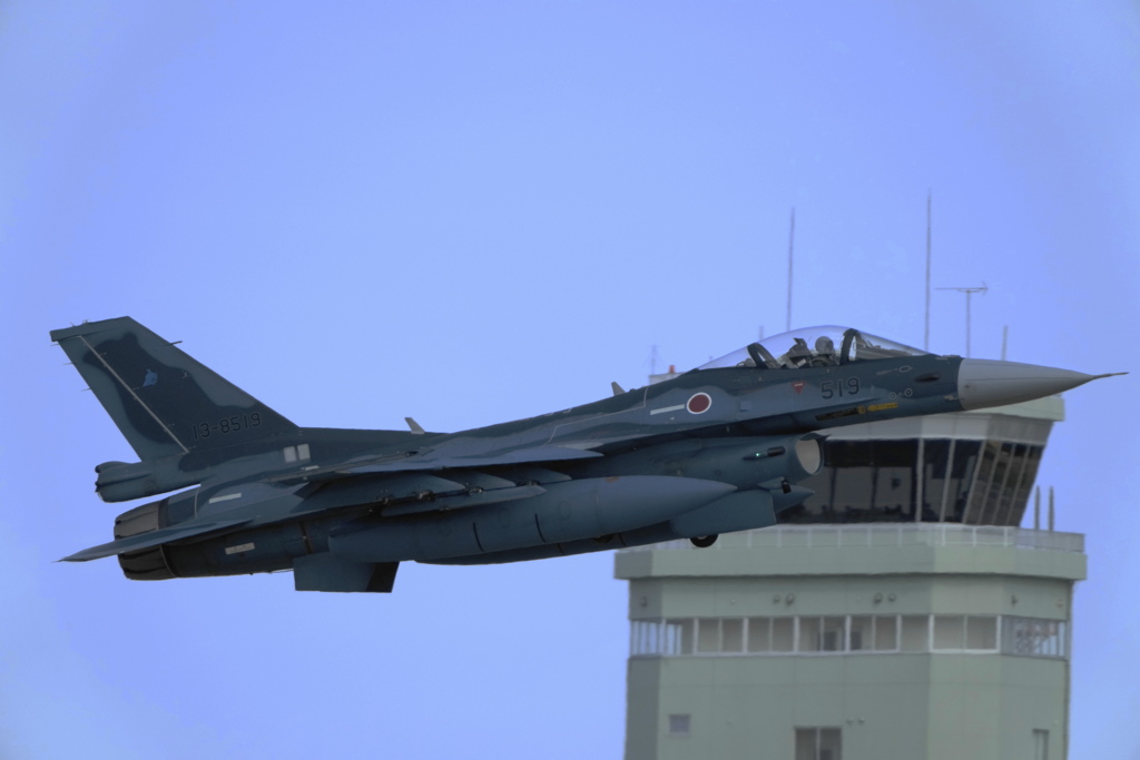 百里基地にて
