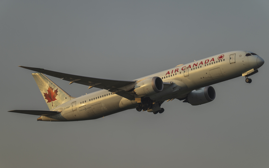 AIR CANADA