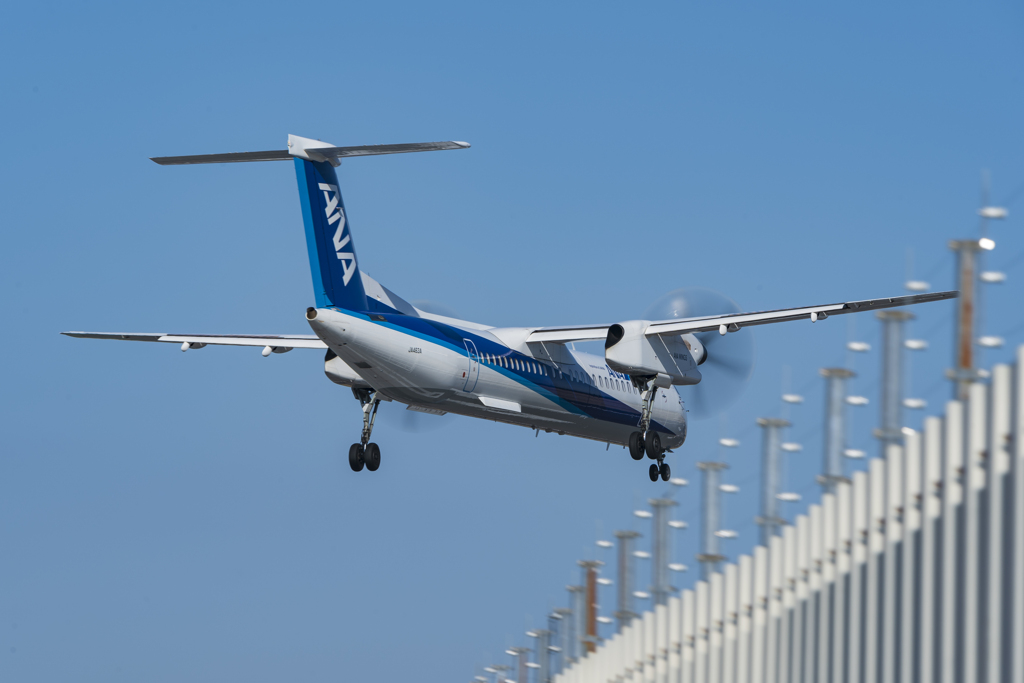 ボンバルディアDHC8-Q400