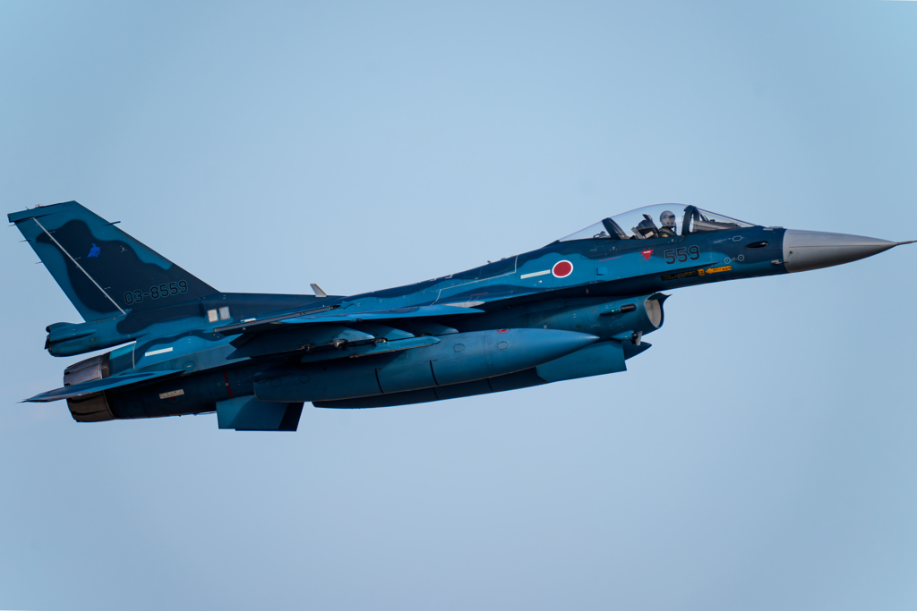 百里基地にて