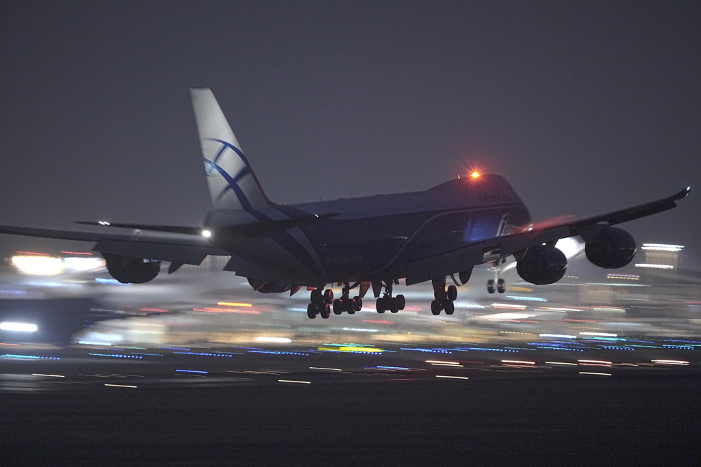 成田空港で流し撮り（さくらの山公園）