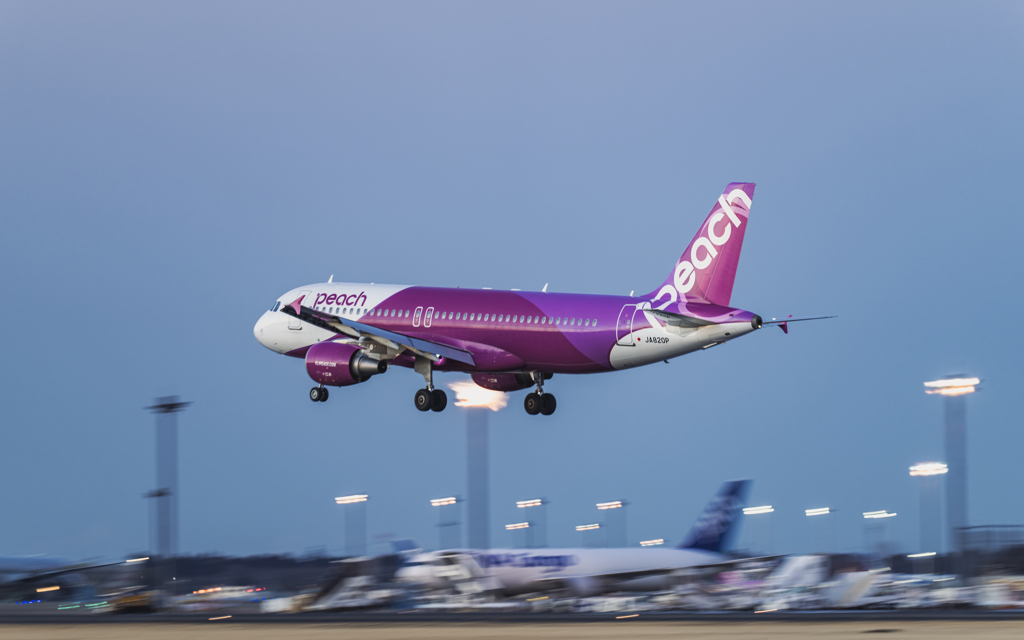ジェットスターと桃色ピーチ