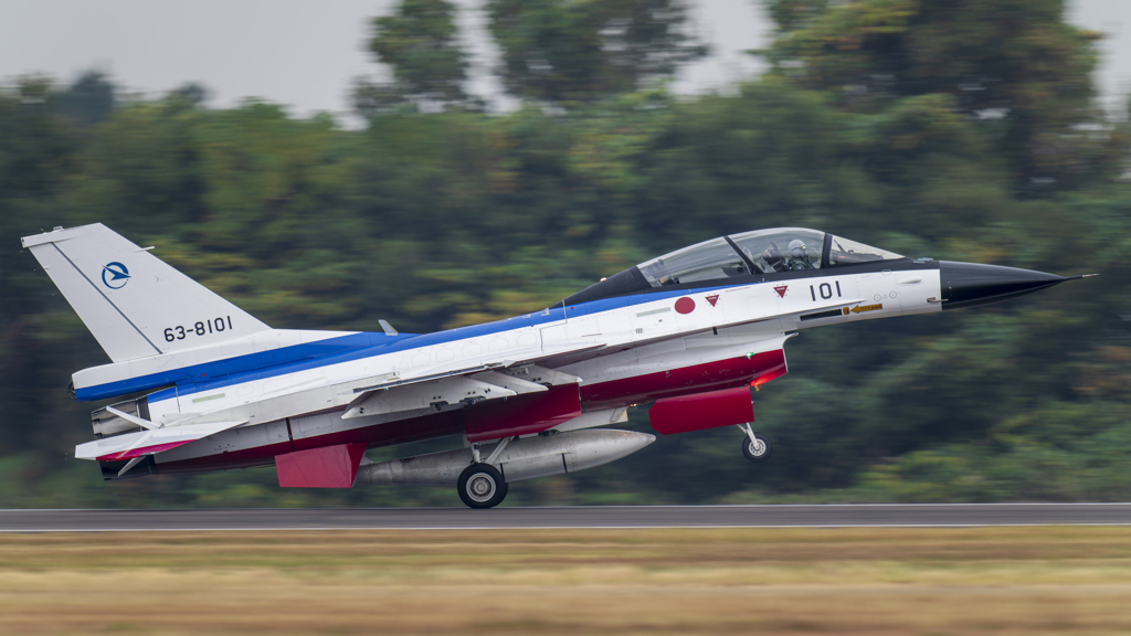岐阜基地にて