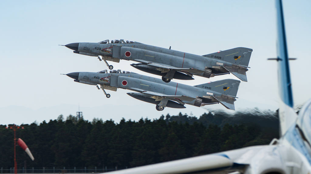 百里基地にて