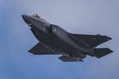 Ｆ－３５