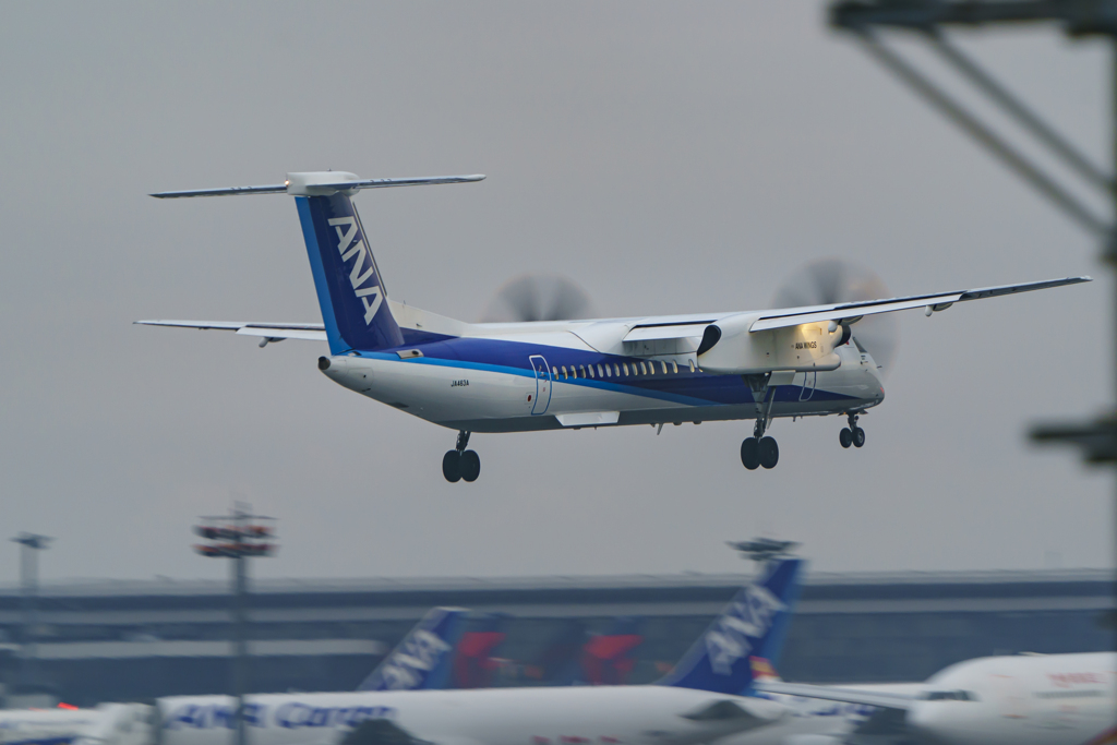 ボンバルディアDHC8-Q400