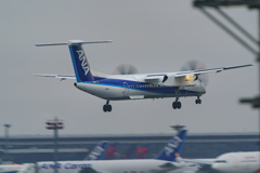 ボンバルディアDHC8-Q400