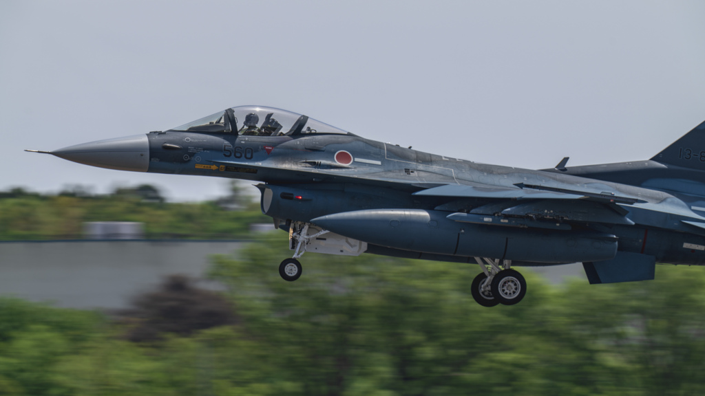F－2