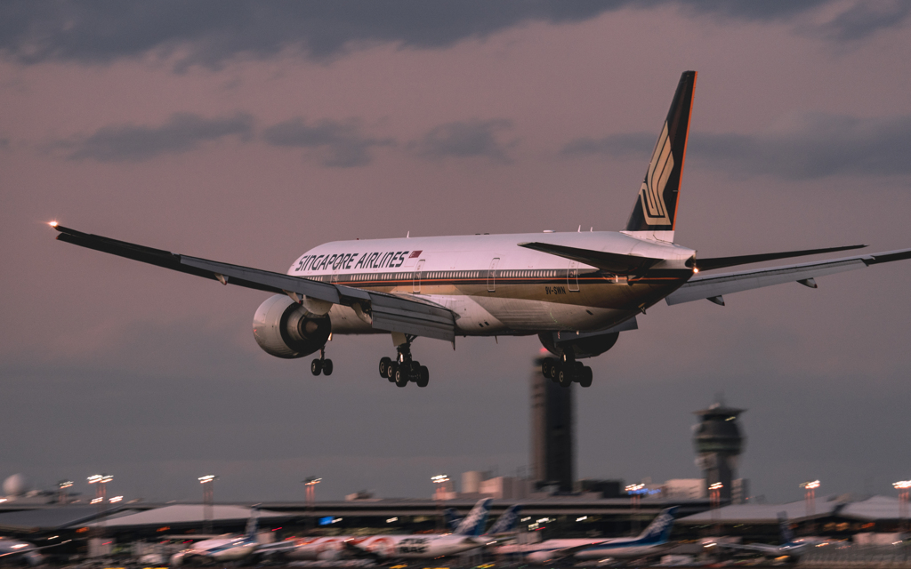 SINGAPORE　AIRLINES