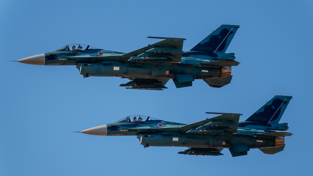 百里のF-2