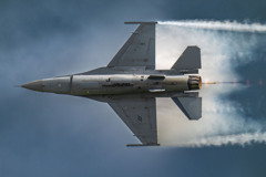F-16