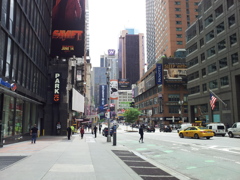 2019/06/14_ブロードウェイと53ストリート交差点から南方面を望む