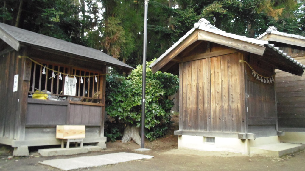 2013/01/05_小室氷川神社 古神札納所と天満社・琴平社・稲荷社