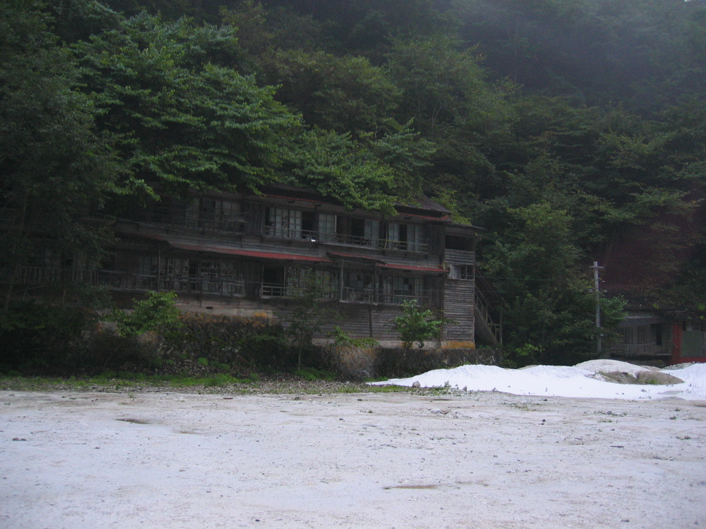 2011/09/10_ニッチツ鉱山の廃墟
