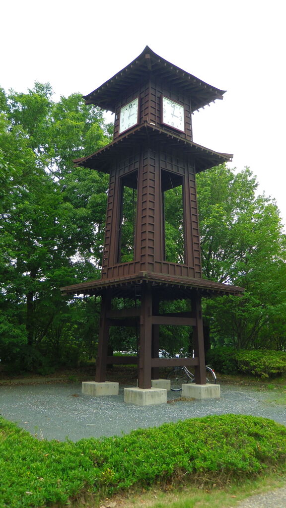 2013/07/20_川越運動公園の現代版時の鐘?