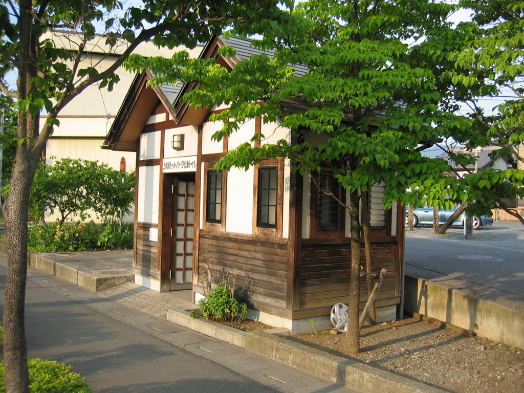 2012/05/26_上町ポケットパーク公衆トイレ