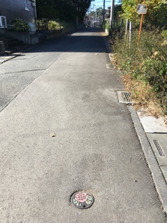 2019/11/29_小さなマンホールの蓋