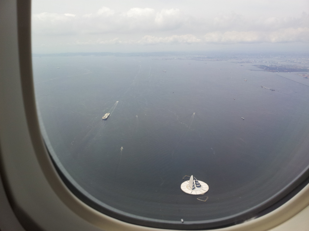 2019/06/14_機窓風景 風の塔