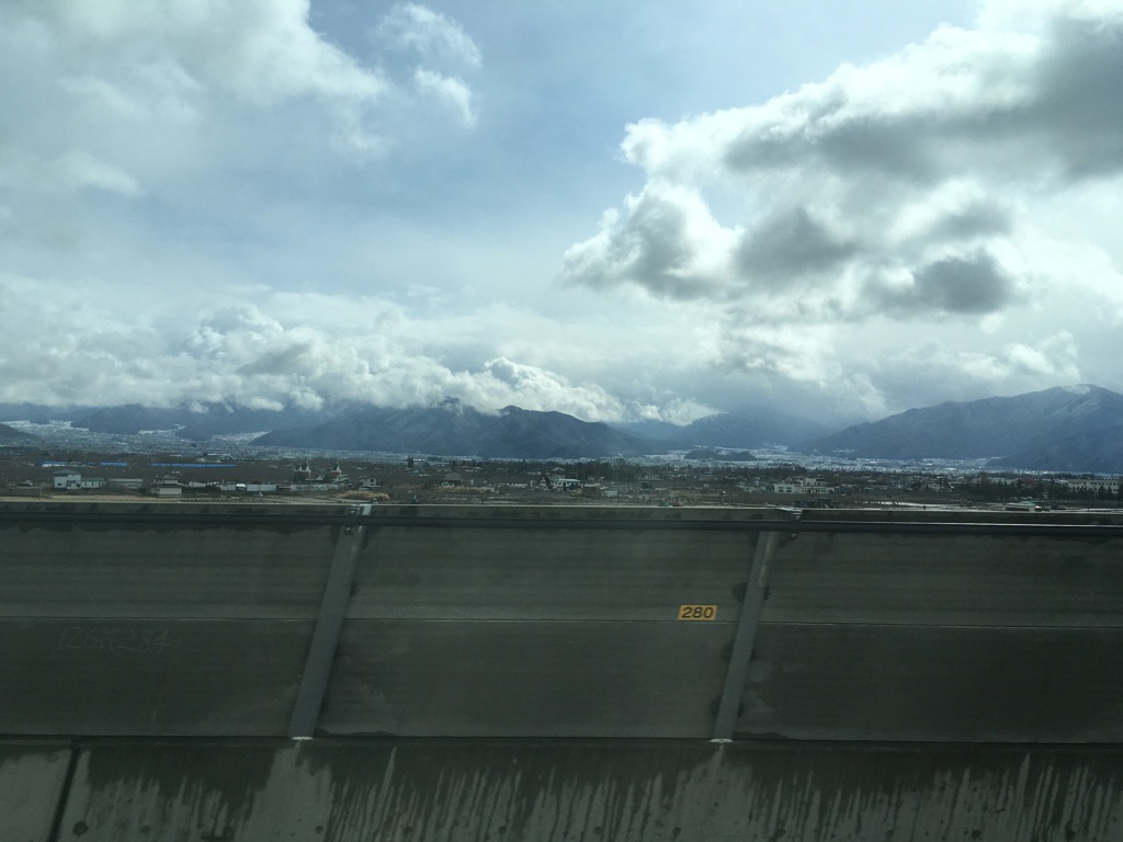 2020/02/18_北陸新幹線からの車窓風景