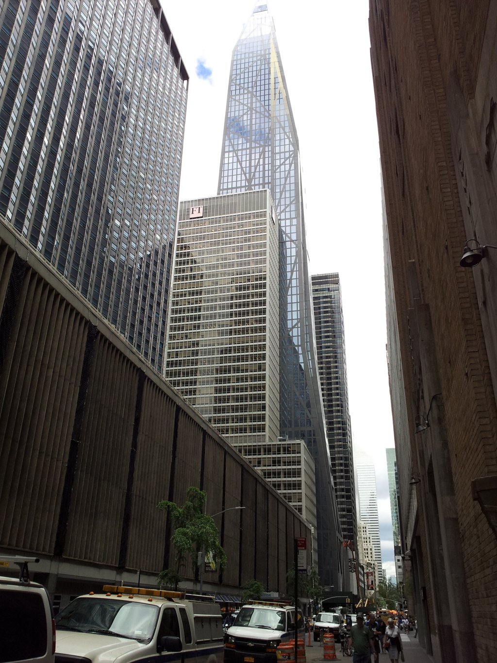 2019/06/14_53ストリートを東へ、7番街から6番街へ